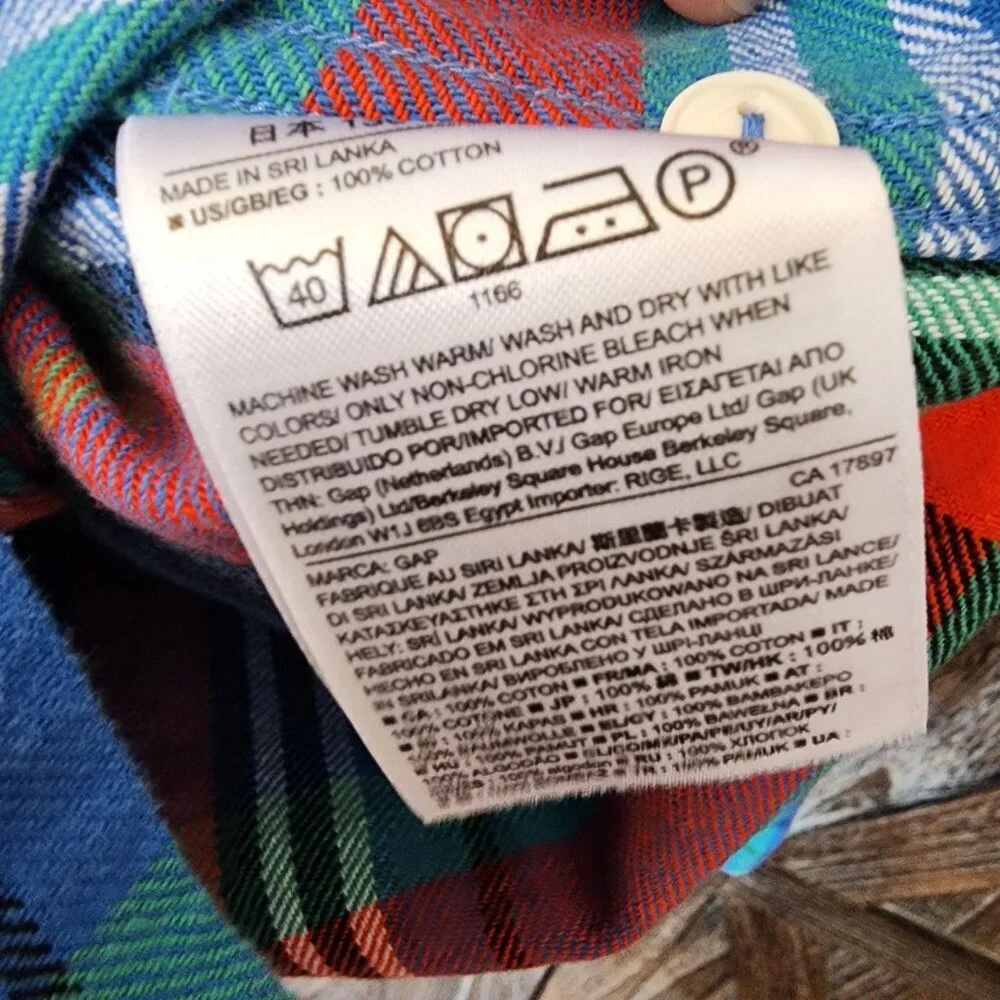 GapKids Blue Plaid Button-up Long Sleeve Heavyweight Flannel Shirt Size 8 Medium